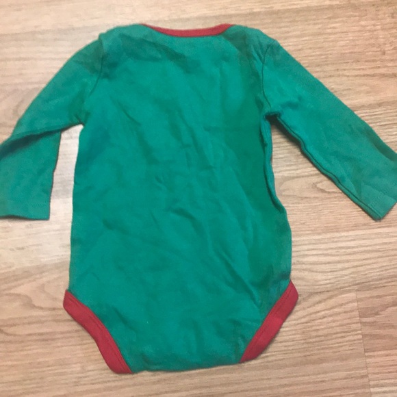 NWOT Carter’s  Baby’s First Christmas 🎄 Onesie - Picture 3 of 3